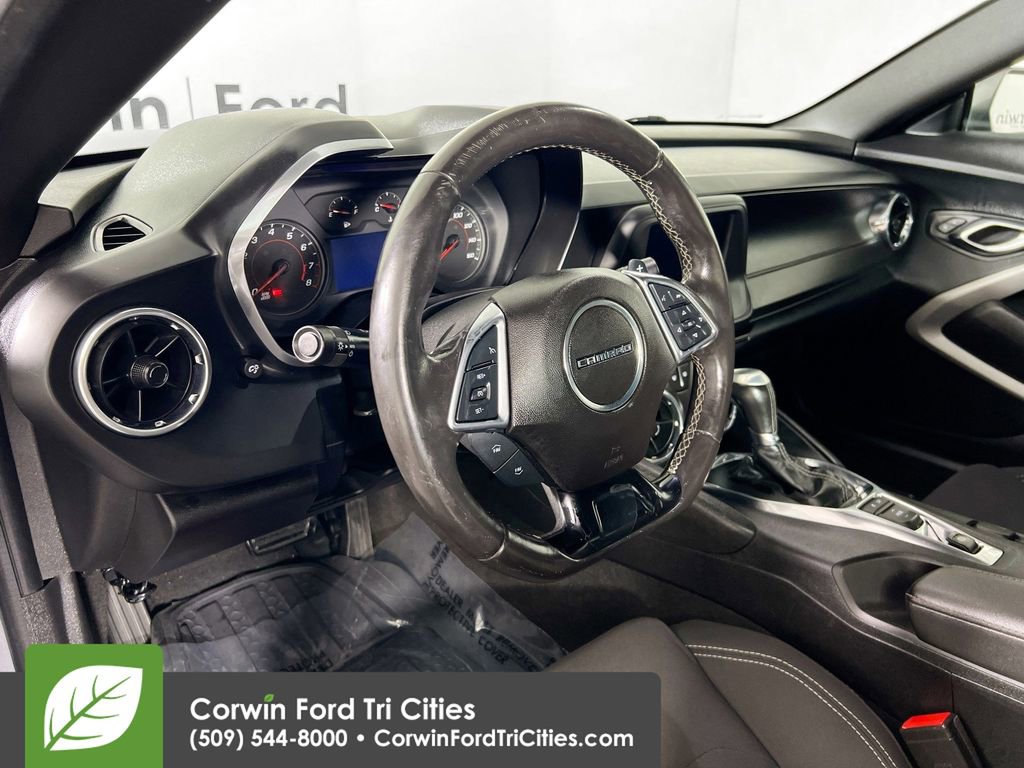 Used 2020 Chevrolet Camaro LT RWD image 3