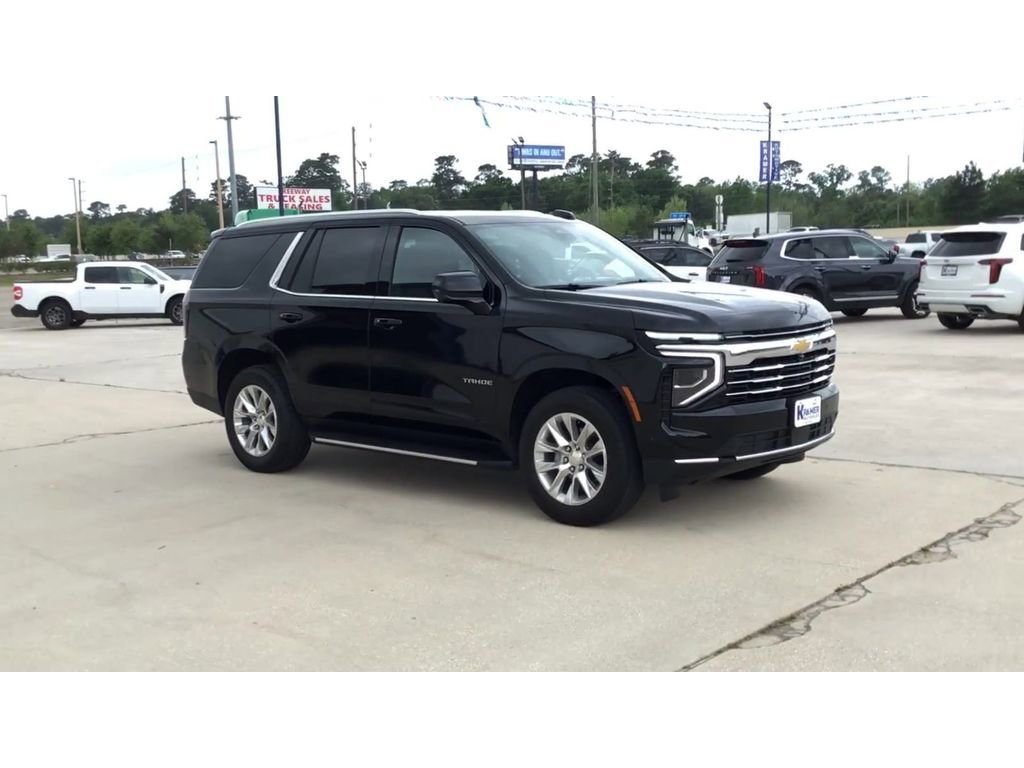 Used 2025 Chevrolet Tahoe LT image 2