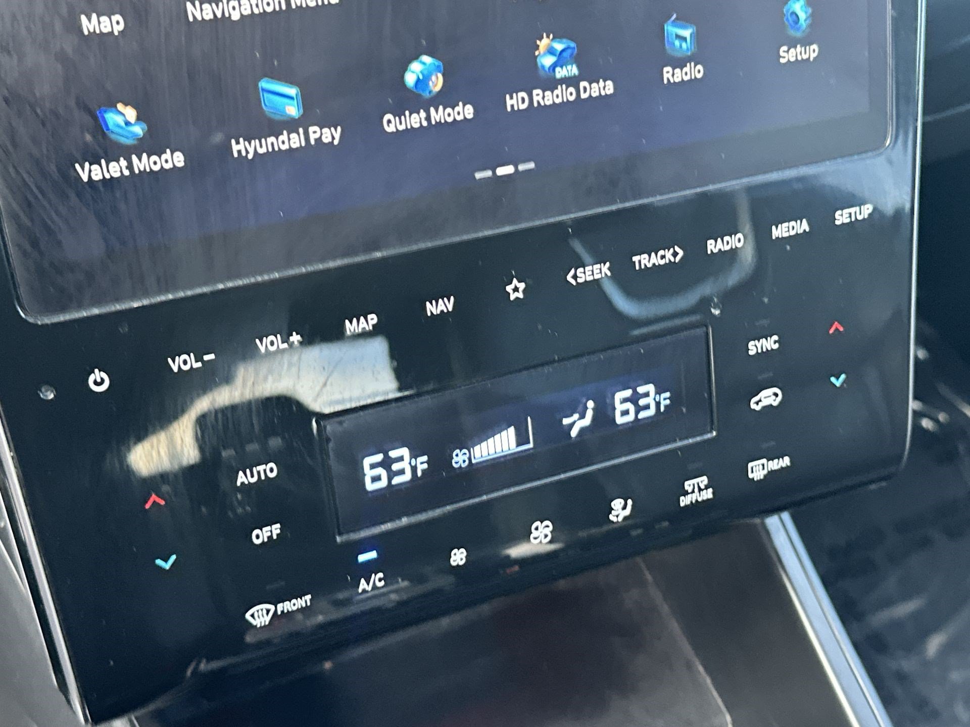 Used 2023 Hyundai Tucson Limited FWD image 16