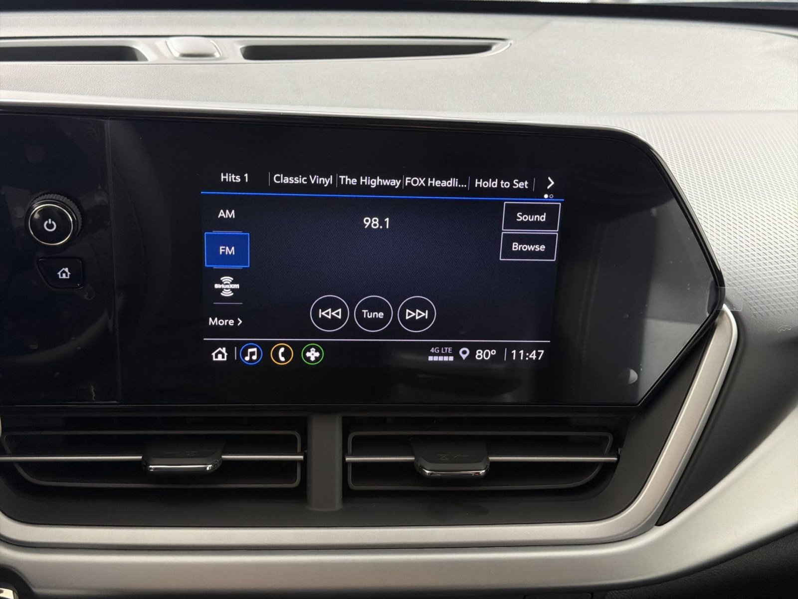 New 2026 Chevrolet Trax LS FWD image 18