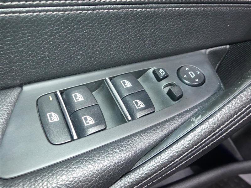 Used 2018 BMW 530i xDrive image 20