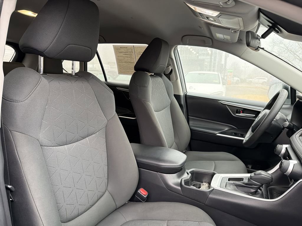 Used 2023 Toyota RAV4 XLE image 18