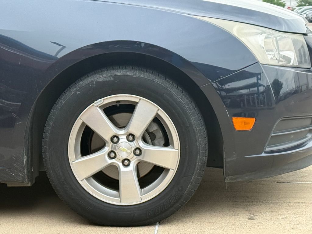 Used 2014 Chevrolet Cruze LT image 6