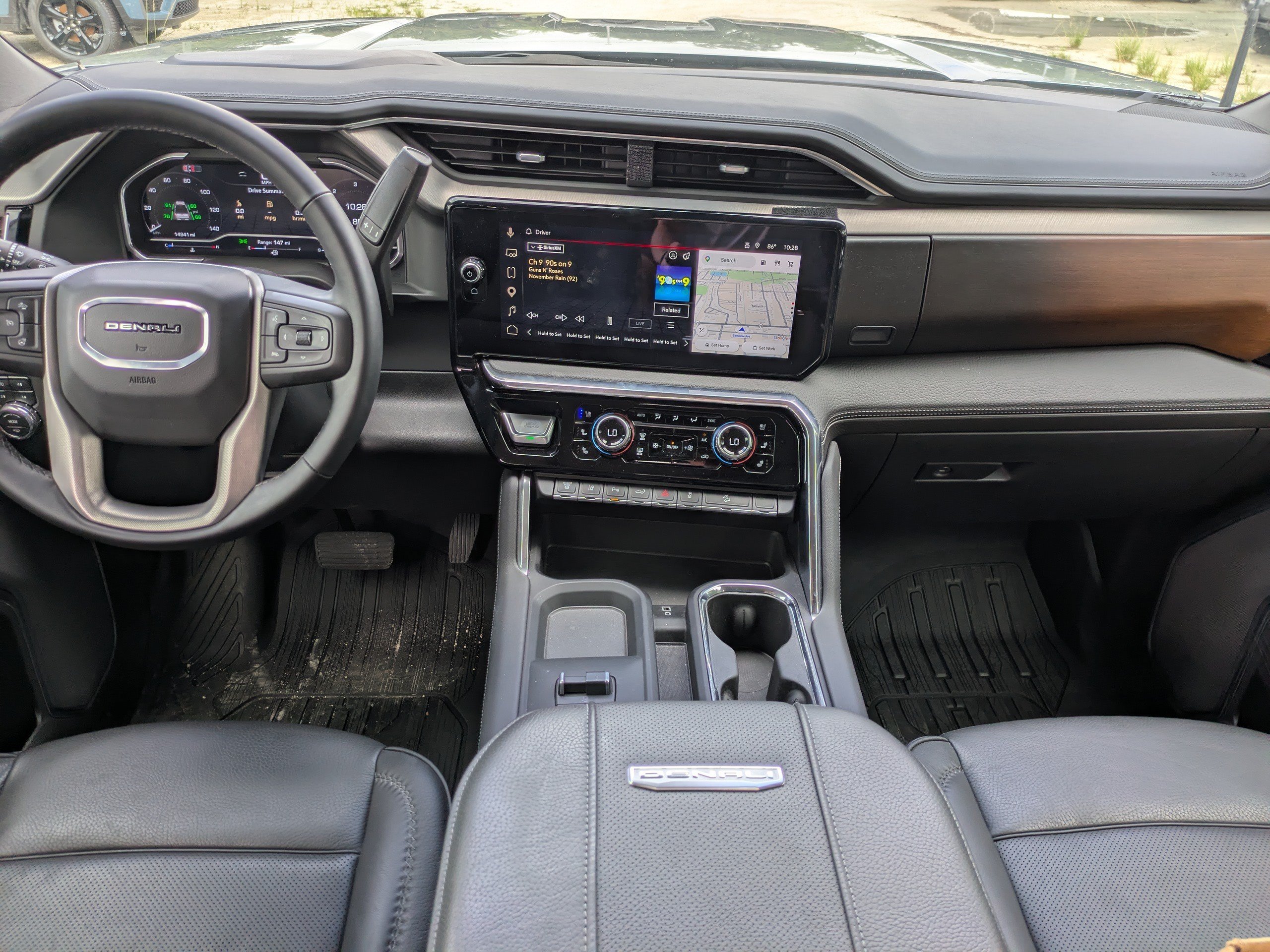 Used 2025 GMC Sierra 2500 Denali w/ Technology Package AWD/4WD image 13