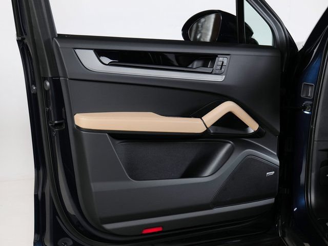 New 2026 Porsche Cayenne AWD/4WD image 28