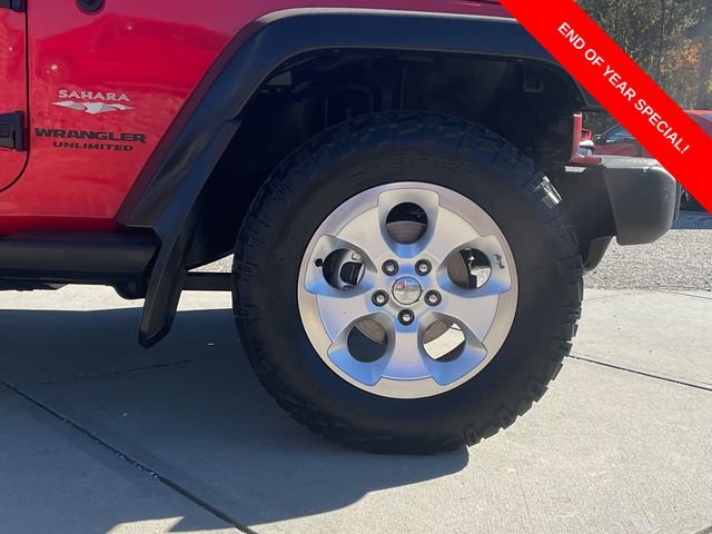 Used 2013 Jeep Wrangler Unlimited Sahara w/ Dual Top Group image 9