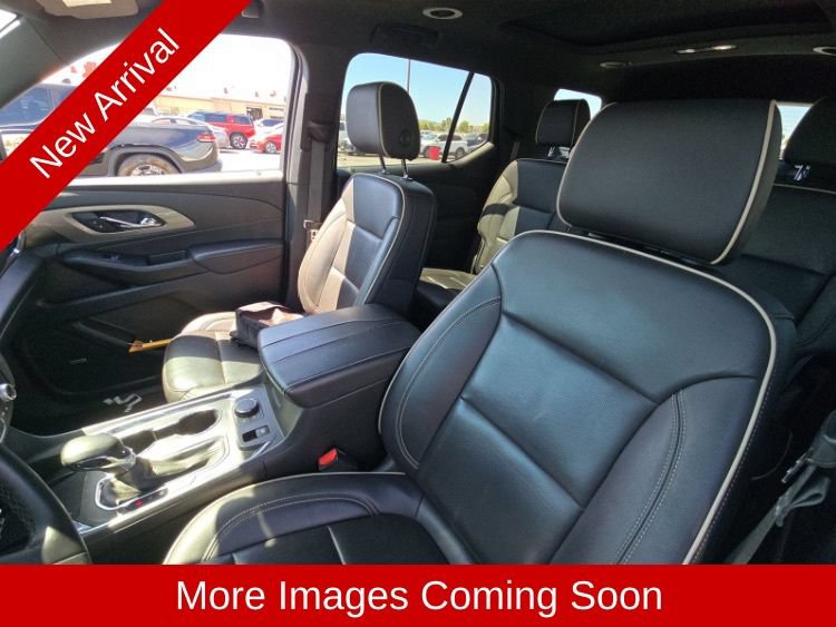 Used 2023 Chevrolet Traverse Premier w/ Redline Edition FWD image 11