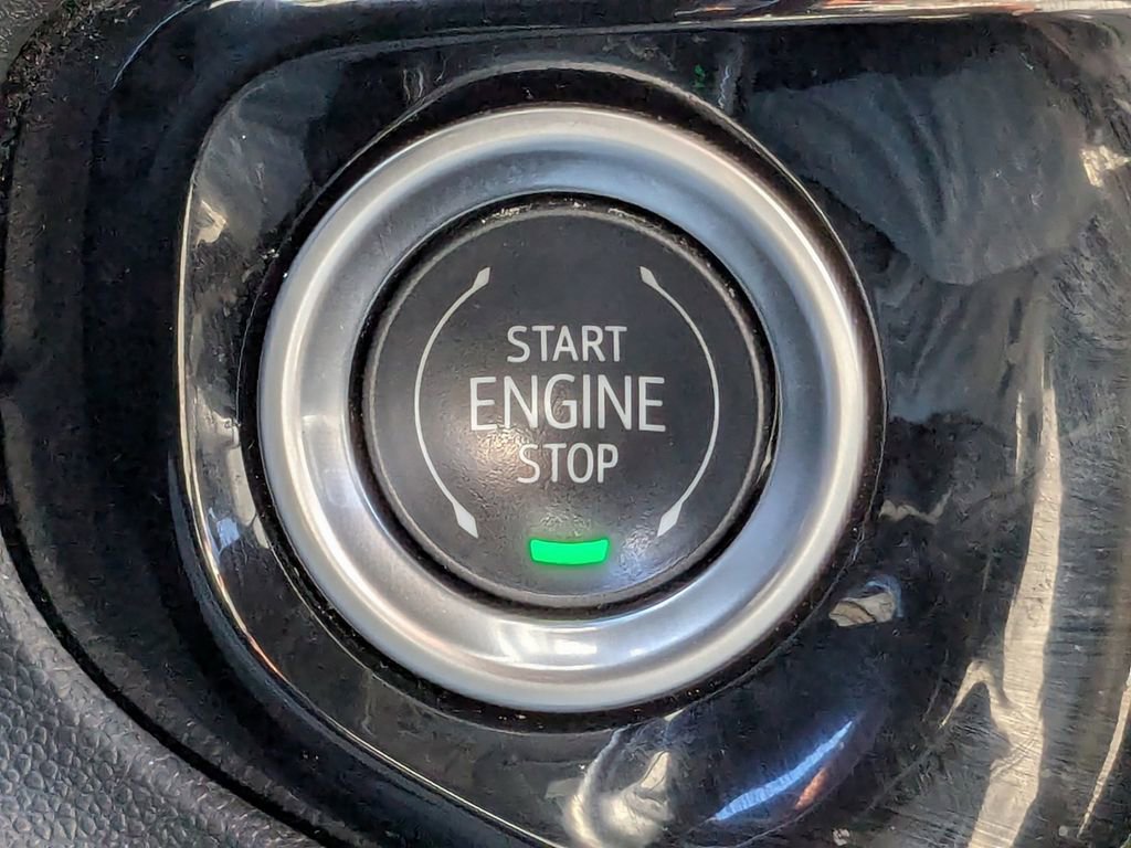 Used 2025 Chevrolet Silverado 1500 LT image 30