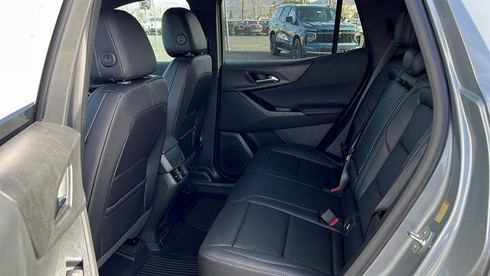 New 2026 Chevrolet Equinox LT w/ Convenience Package II image 13