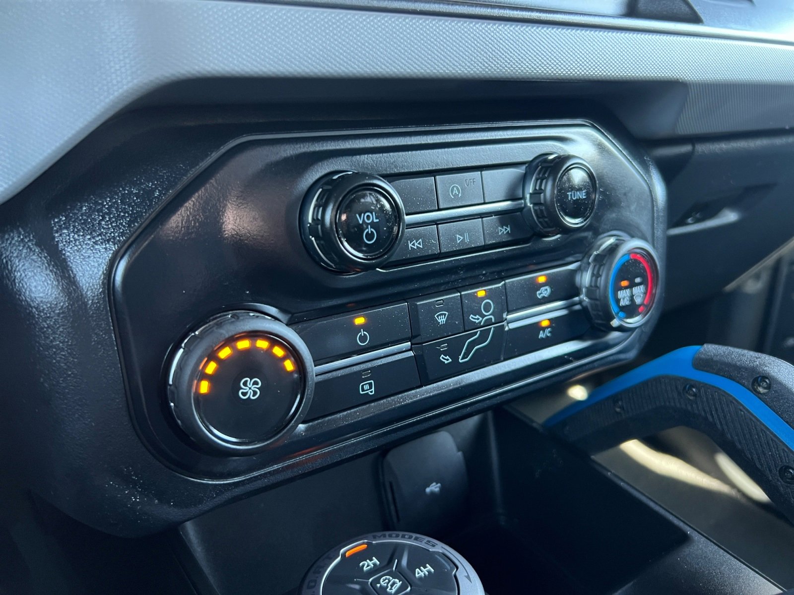 Used 2021 Ford Bronco Black Diamond image 19