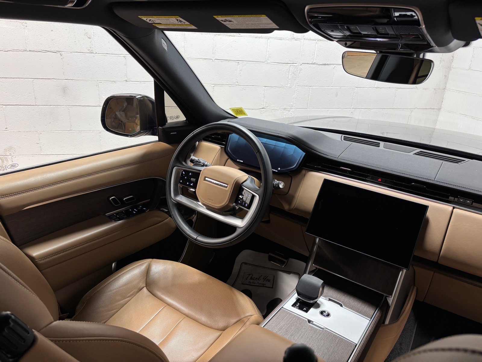 Used 2025 Land Rover Range Rover SE AWD/4WD image 34