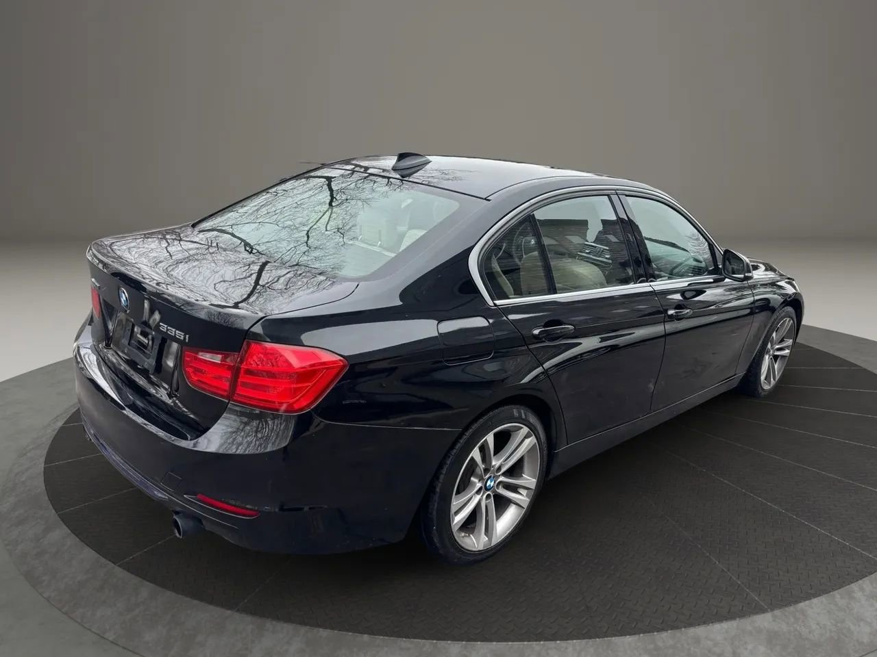 Used 2015 BMW 335i xDrive Sedan image 9