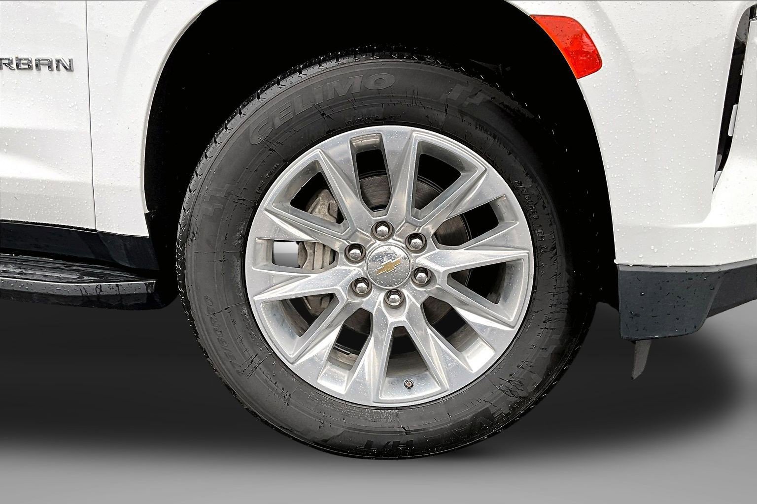 Used 2023 Chevrolet Suburban Premier AWD/4WD image 9