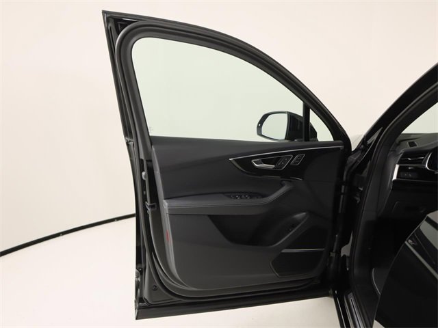 Certified 2025 Audi Q7 2.0T Premium Plus w/ Premium Plus Package image 10