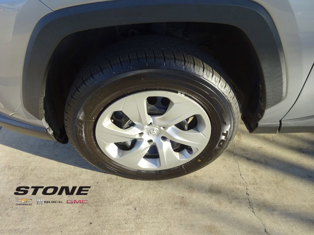 Used 2021 Toyota RAV4 LE w/ Carpet Mat Package (TMS) image 10