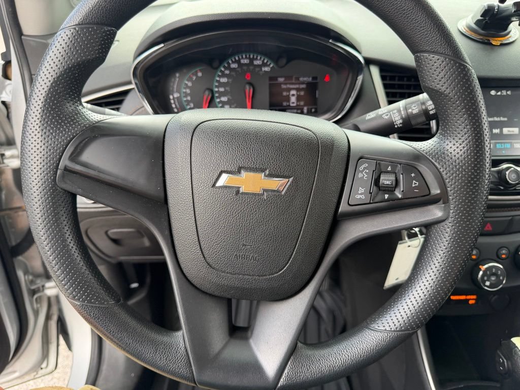 Used 2017 Chevrolet Trax LS FWD image 22