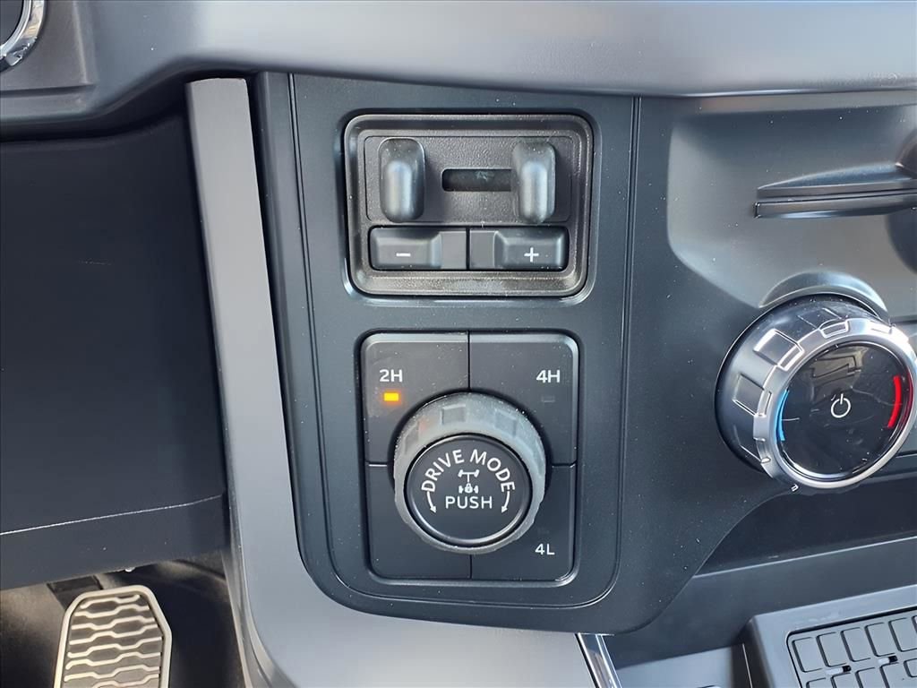 New 2025 Ford F150 XLT w/ Equipment Group 303A High image 25