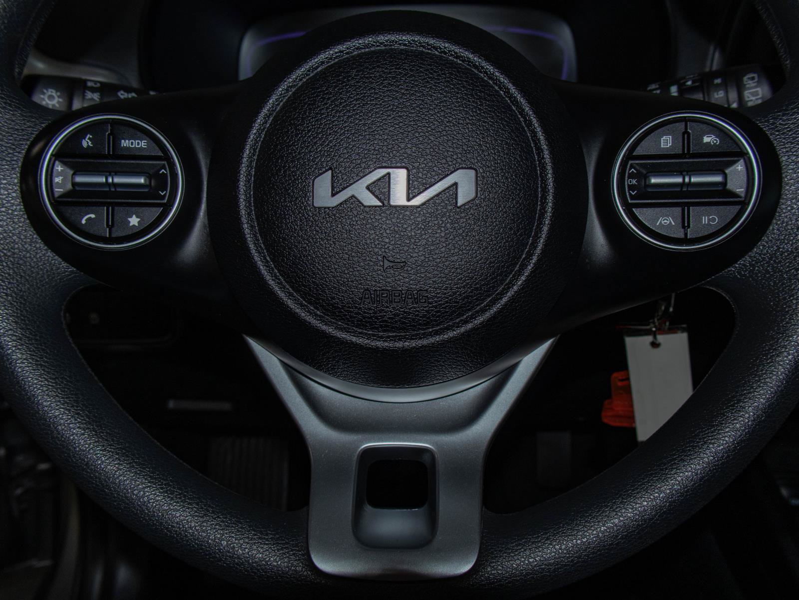 Used 2025 Kia Soul LX w/ LX Technology Package FWD image 11