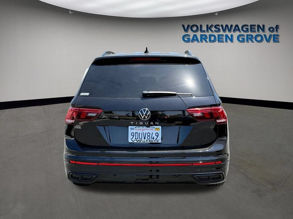 Used 2023 Volkswagen Tiguan SE R-Line FWD image 6