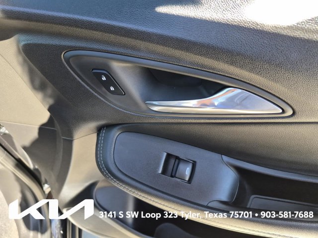 Used 2021 Buick Encore GX Select FWD image 13