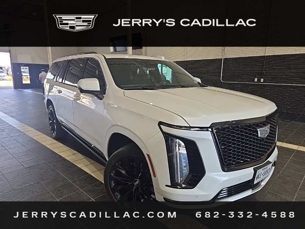 Used 2025 Cadillac Escalade ESV Sport Platinum w/ LPO, ONYX Package AWD/4WD image 4