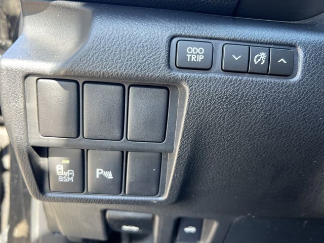 Used 2016 Lexus IS 300 AWD image 30