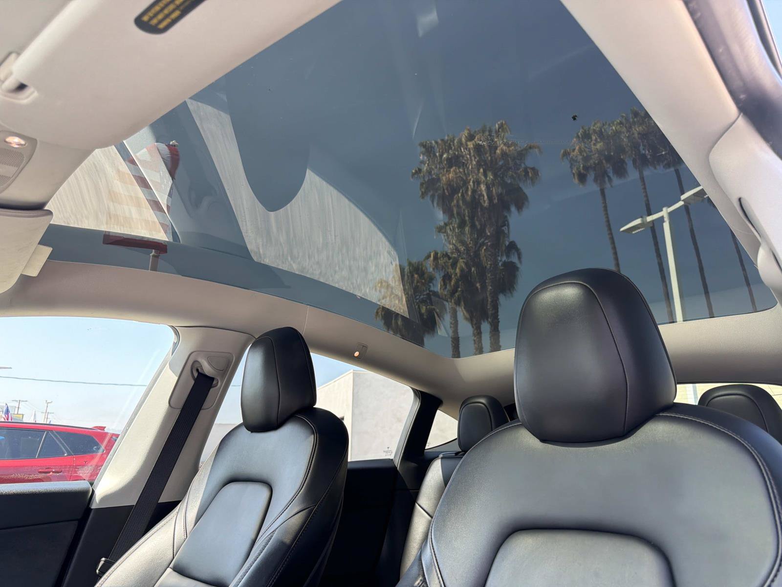 Used 2021 Tesla Model Y Long Range AWD/4WD image 19