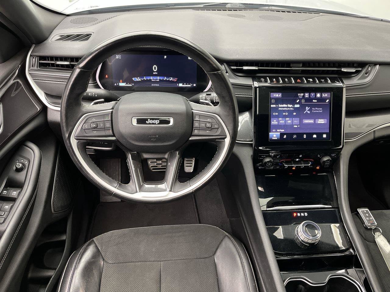 Used 2022 Jeep Grand Cherokee L Laredo AWD/4WD image 14
