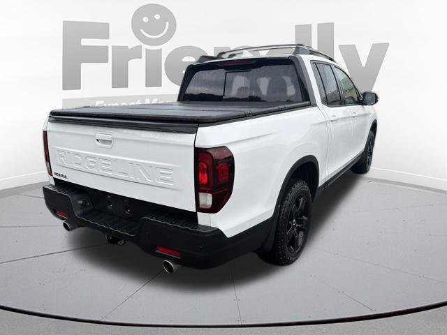 Used 2025 Honda Ridgeline Black Edition image 7