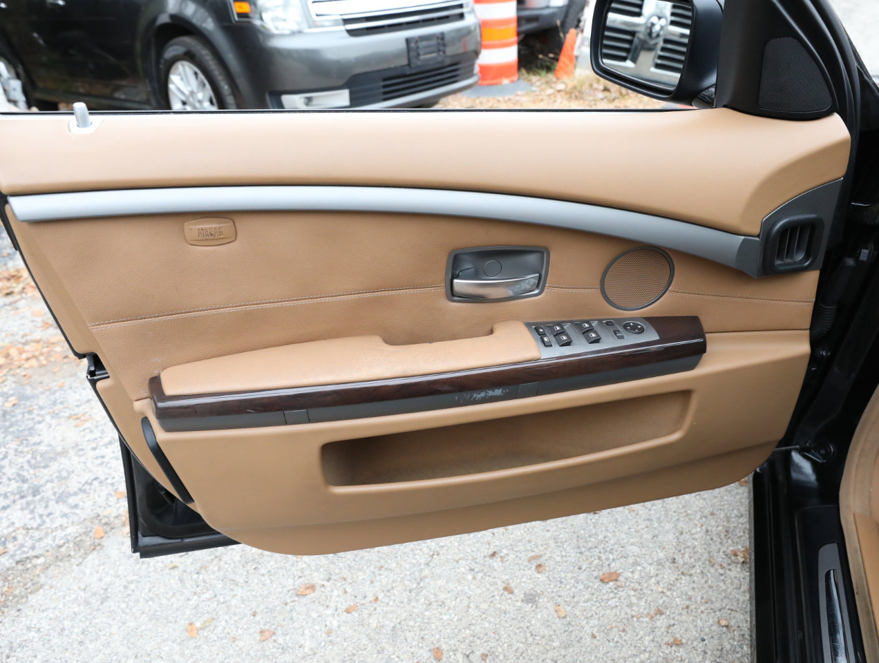 Used 2008 BMW 750i image 13