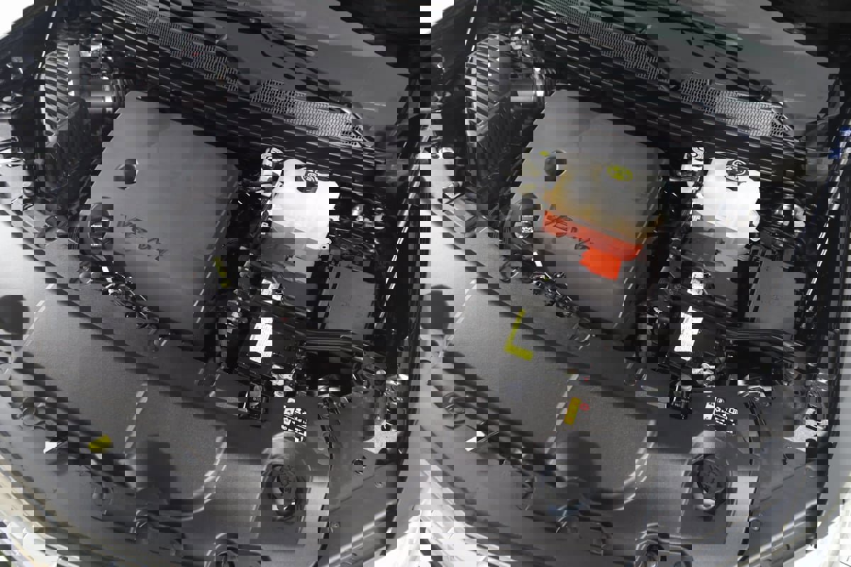 Used 2023 Chevrolet Traverse LT w/ LPO, Cargo Package image 17