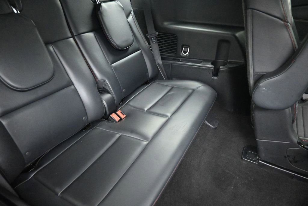 Used 2025 Ford Explorer ST-Line w/ Premium Package AWD/4WD image 9