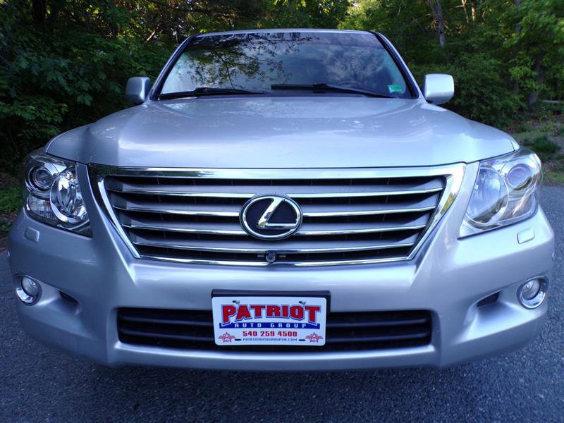 Used 2009 Lexus LX 570 4WD image 2