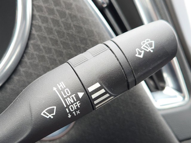 Used 2016 Chevrolet Malibu LT w/ Driver Confidence Package image 34