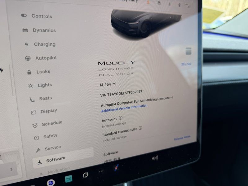 Used 2026 Tesla Model Y AWD image 15