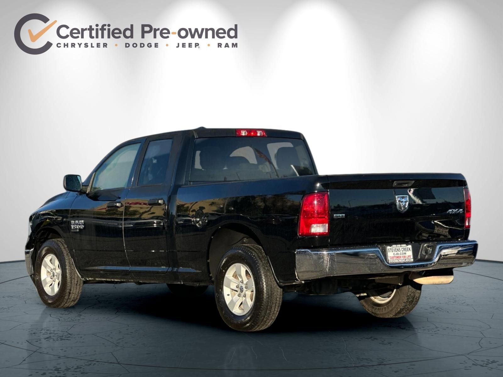 Used 2024 RAM 1500 Classic SLT image 6
