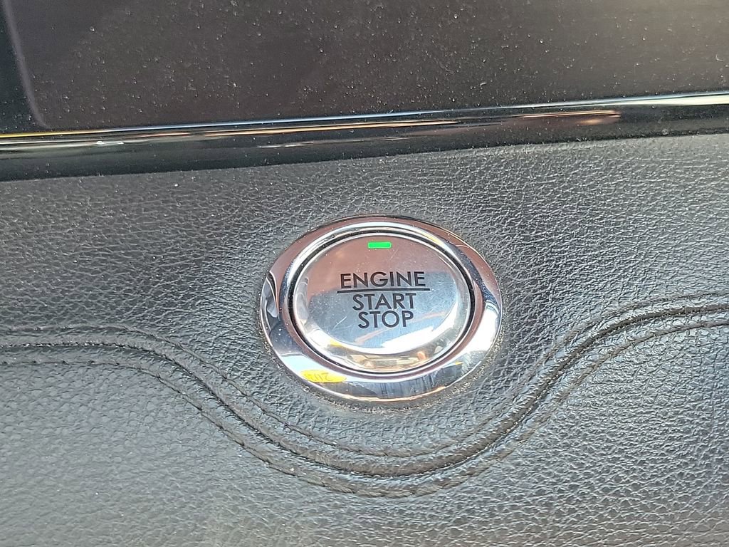 Used 2021 Lincoln Navigator Reserve image 13