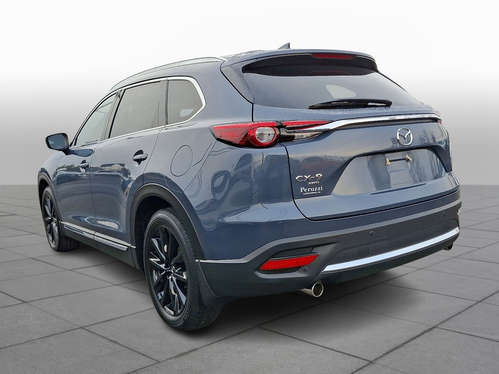 Certified 2023 MAZDA CX-9 Carbon Edition image 4