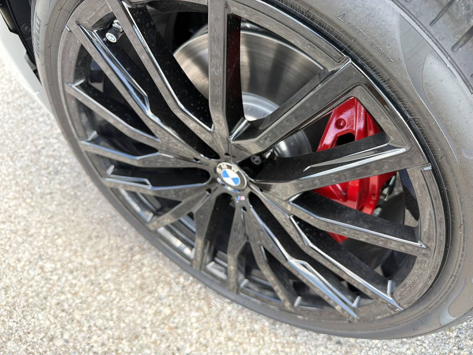 New 2026 BMW X5 M60i AWD/4WD image 8