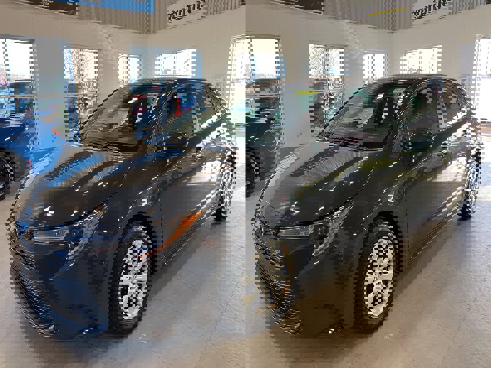 Used 2024 Toyota Corolla LE image 1