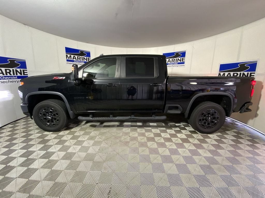 Used 2022 Chevrolet Silverado 2500 LTZ w/ LTZ Plus Package AWD/4WD image 13