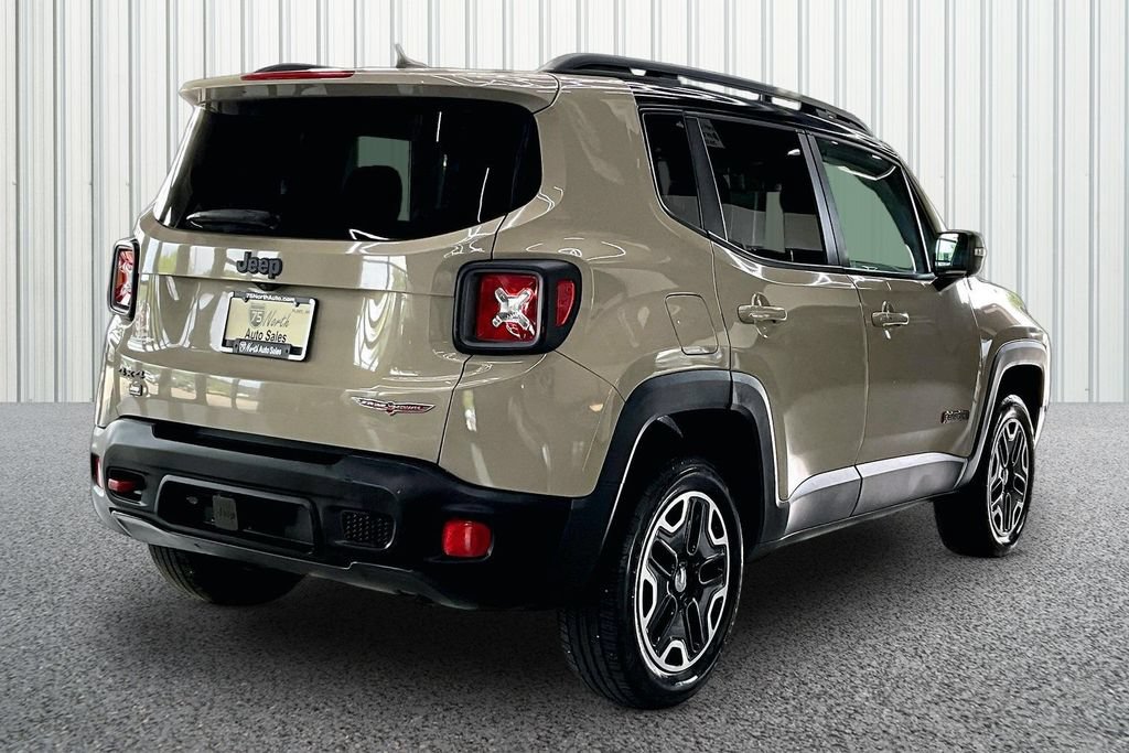 Used 2016 Jeep Renegade Trailhawk AWD/4WD image 6