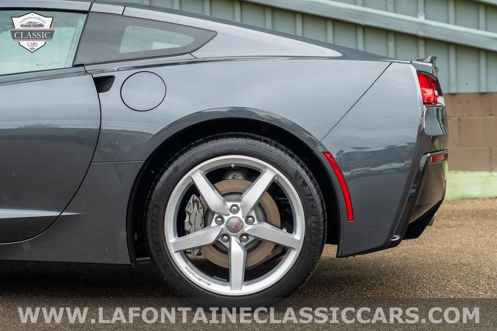 Used 2014 Chevrolet Corvette Base w/ Battery Protection Package image 20