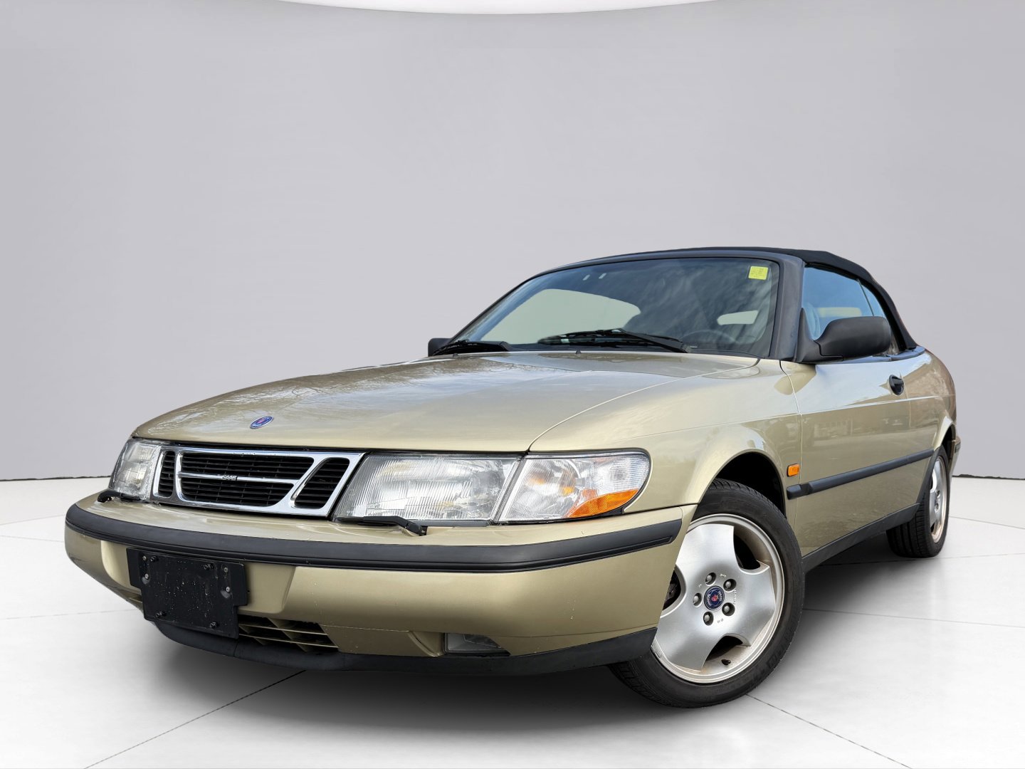 Used 1998 Saab 900 SE Turbo FWD image 1