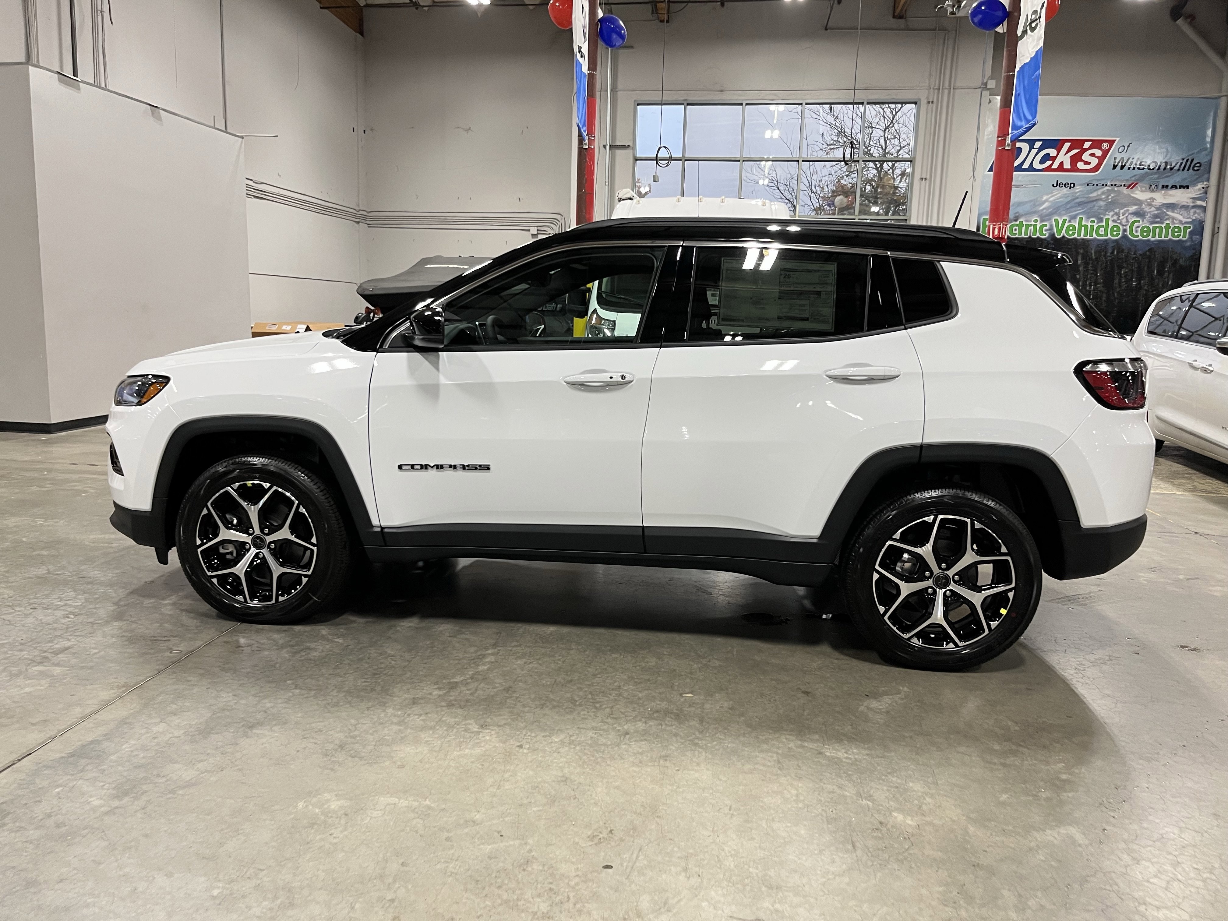 Certified 2026 Jeep Compass Limited image 2