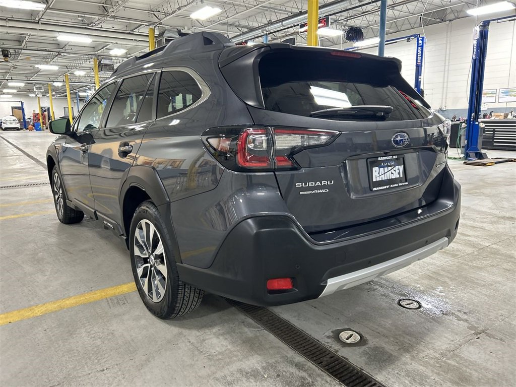 Certified 2023 Subaru Outback Limited image 6