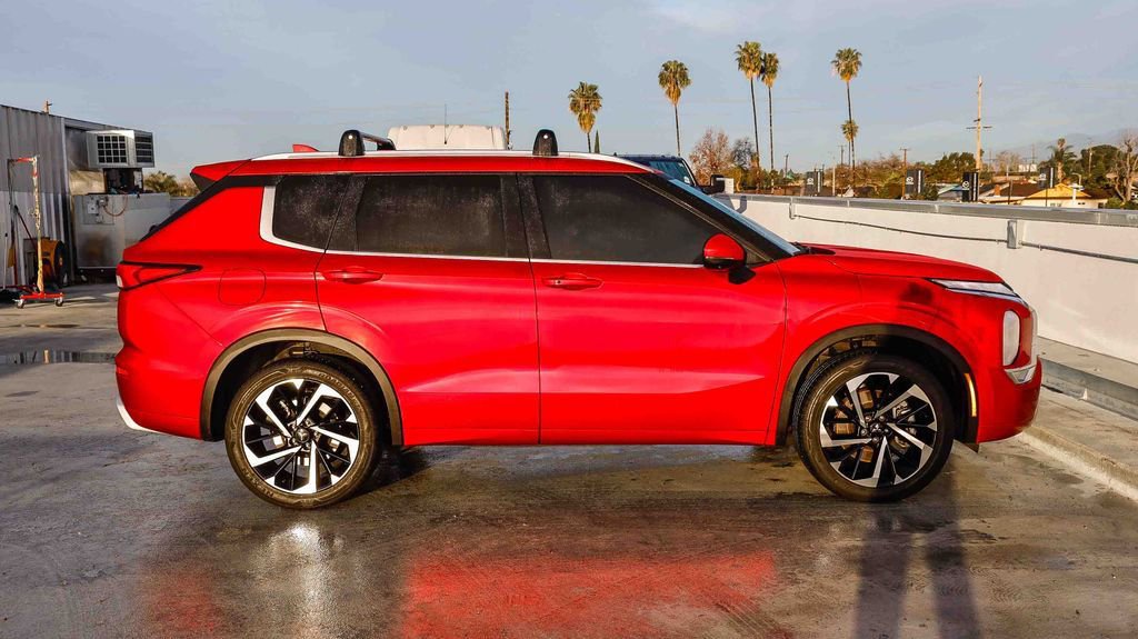 Used 2024 Mitsubishi Outlander SEL image 13