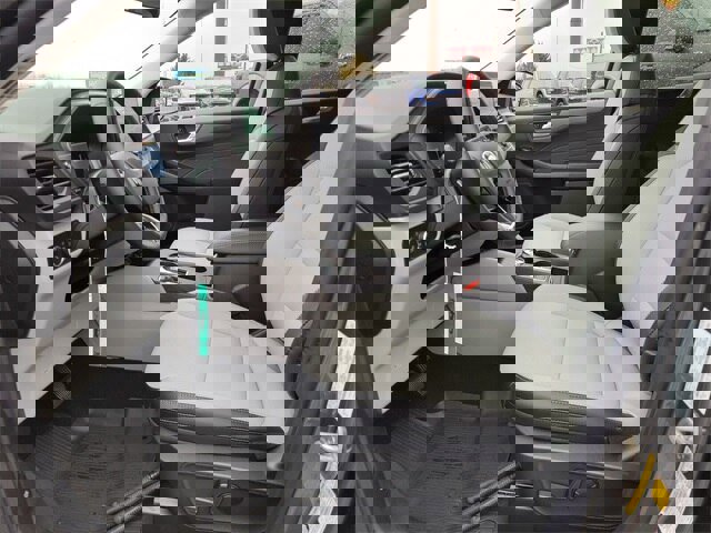 New 2025 Ford Escape SE w/ Class II Trailer Tow Package image 5