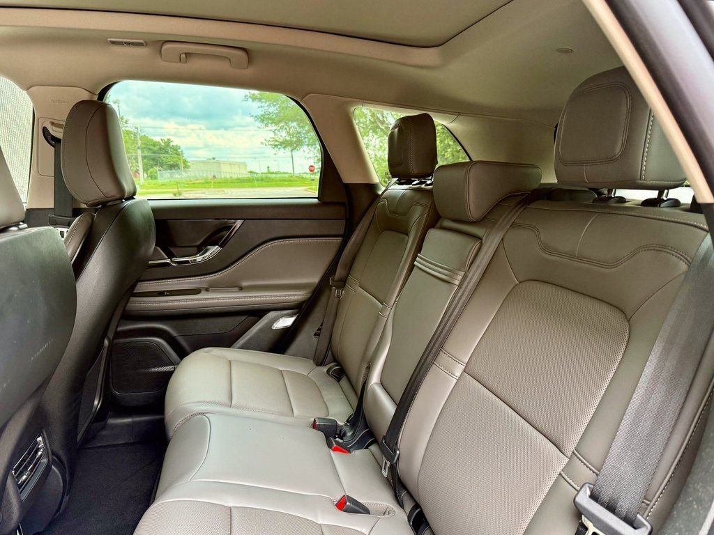 New 2025 Lincoln Corsair Grand Touring image 11