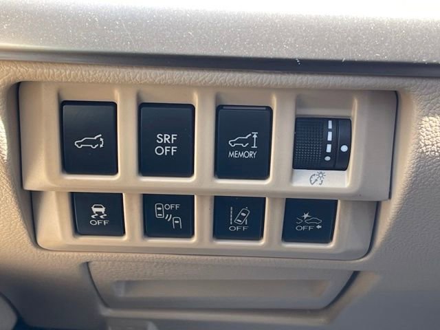 Used 2016 Subaru Outback 2.5i Limited image 14